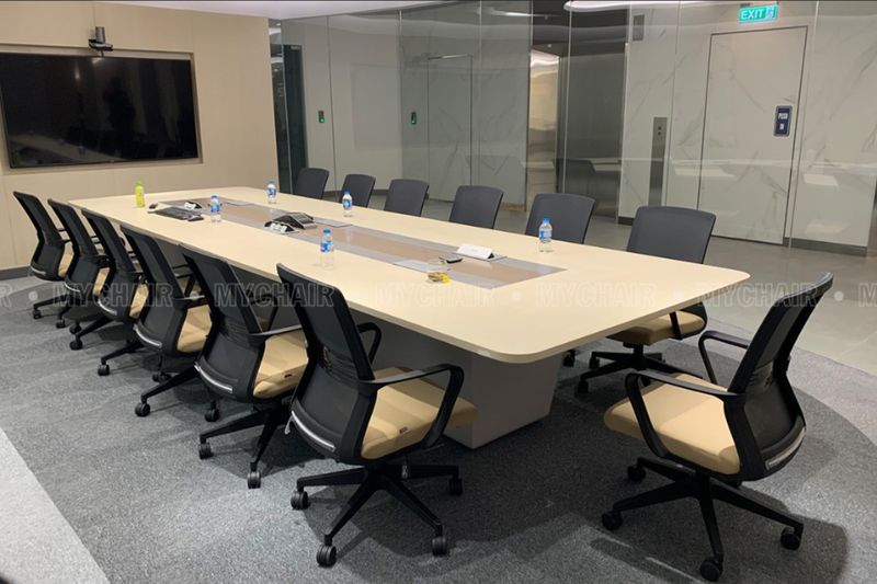 bàn họp hình oval gỗ MDF