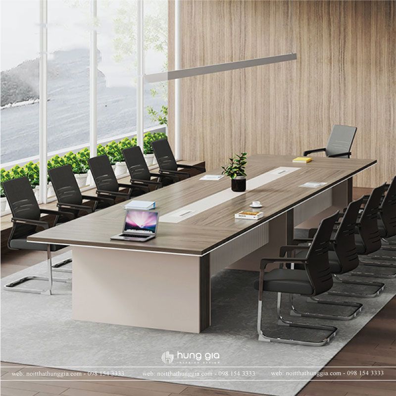 bàn họp màu sắc tươi sáng